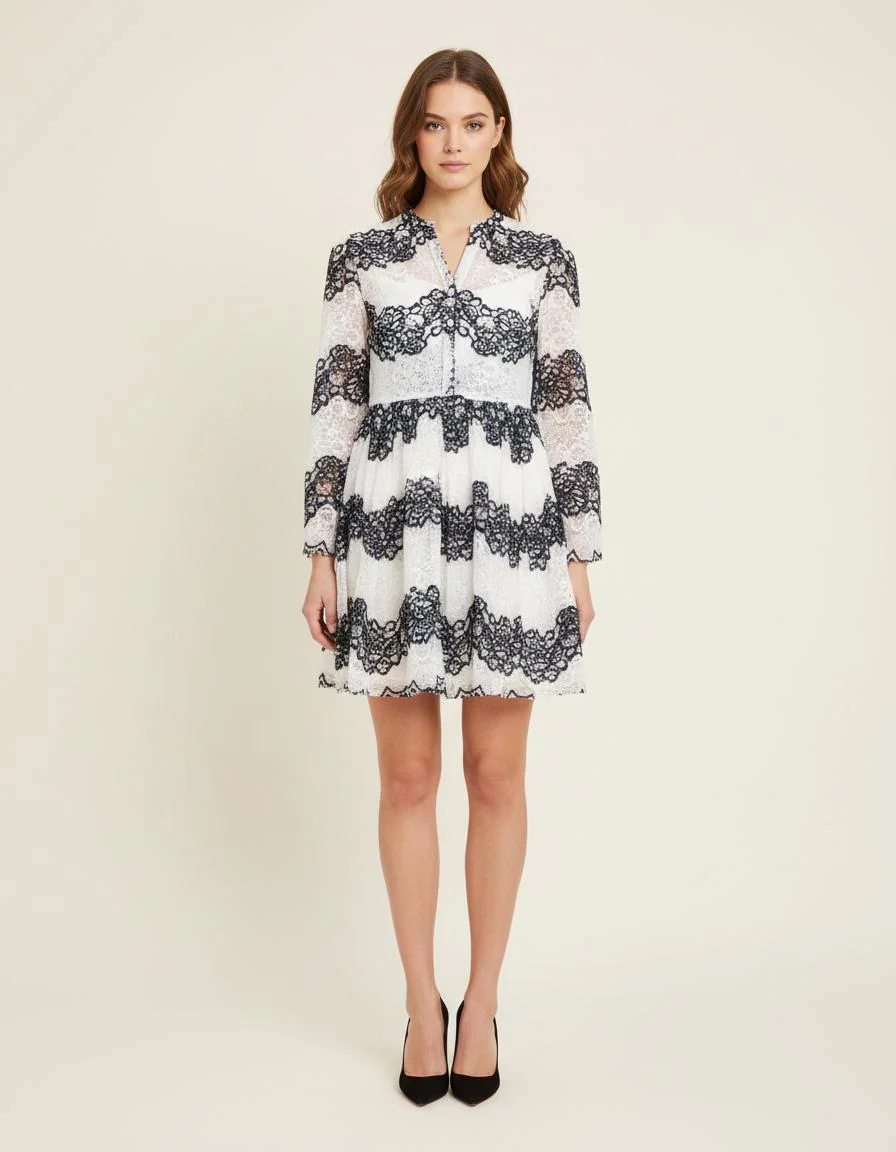 Robe En Dentelle Bicolore - Taille M/38