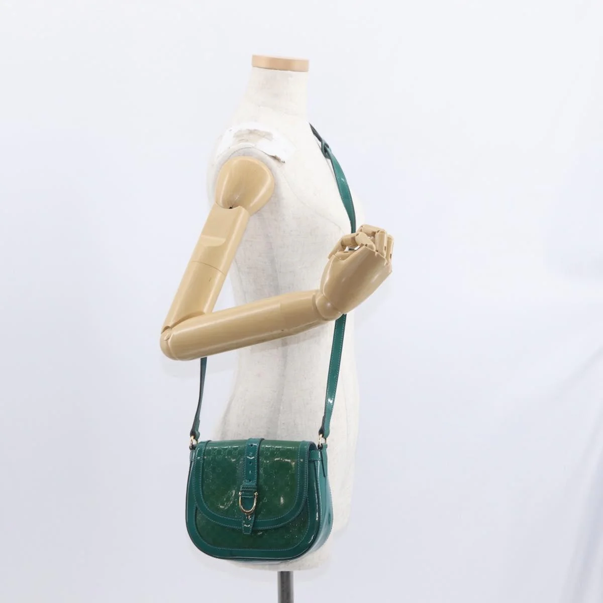 Gucci Vintage Flap Shoulder Bag Patent Leather - Image 15