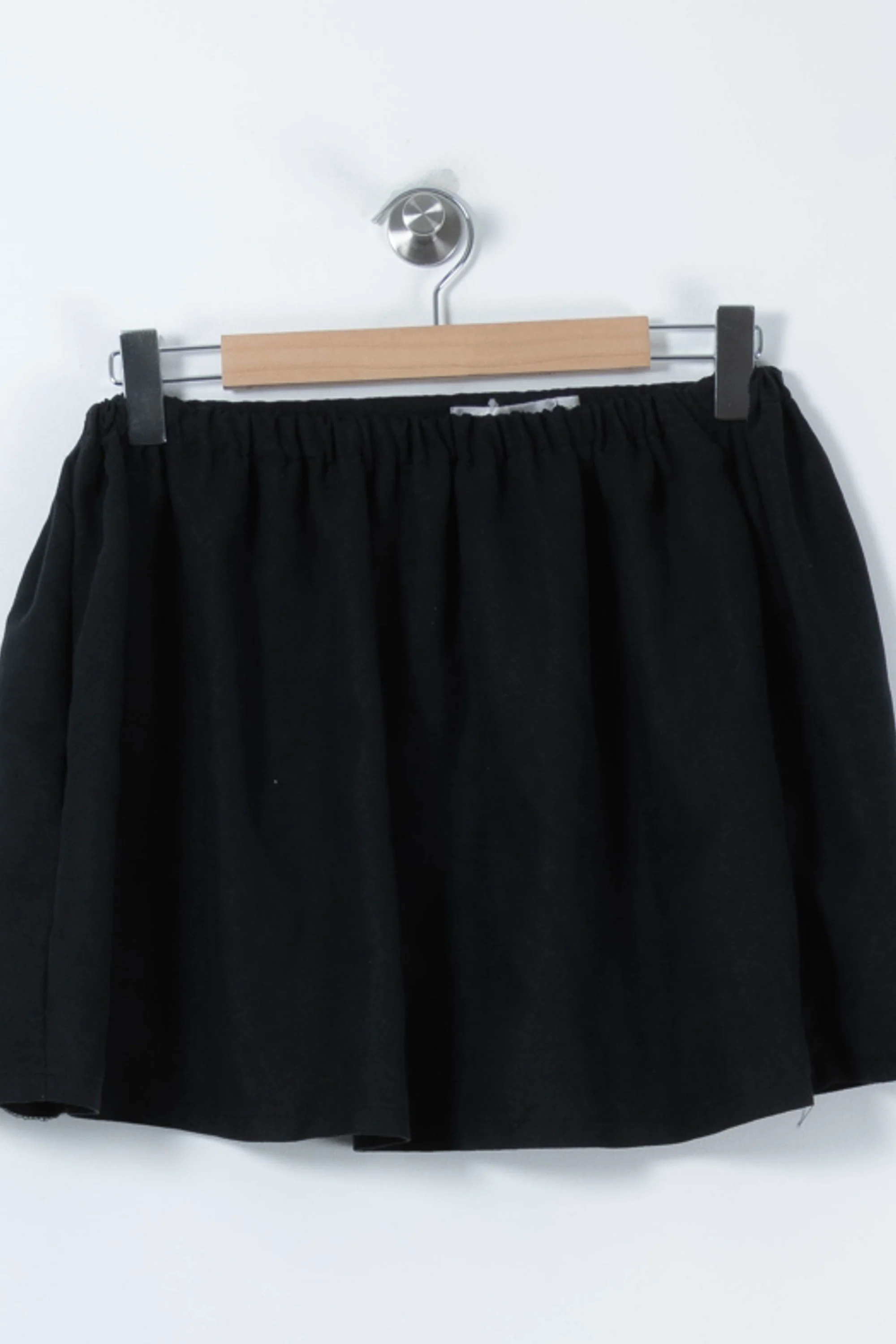 Jupe Courte Noire - Taille M/38 - Image 2