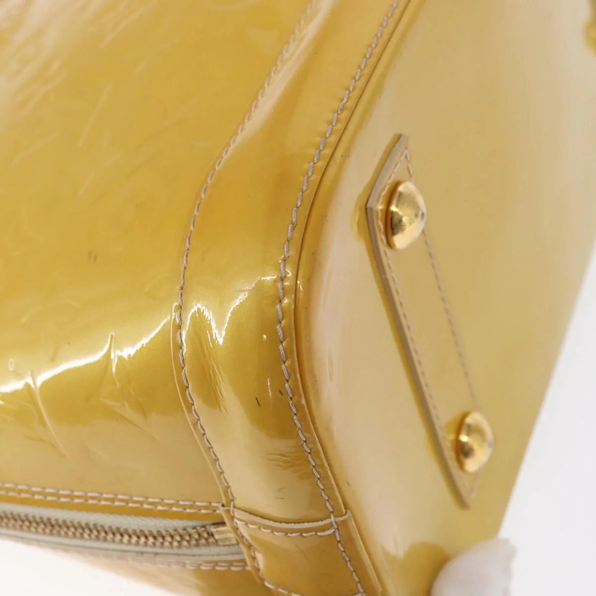 Louis Vuitton Alma Handbag Patent Leather - Image 11