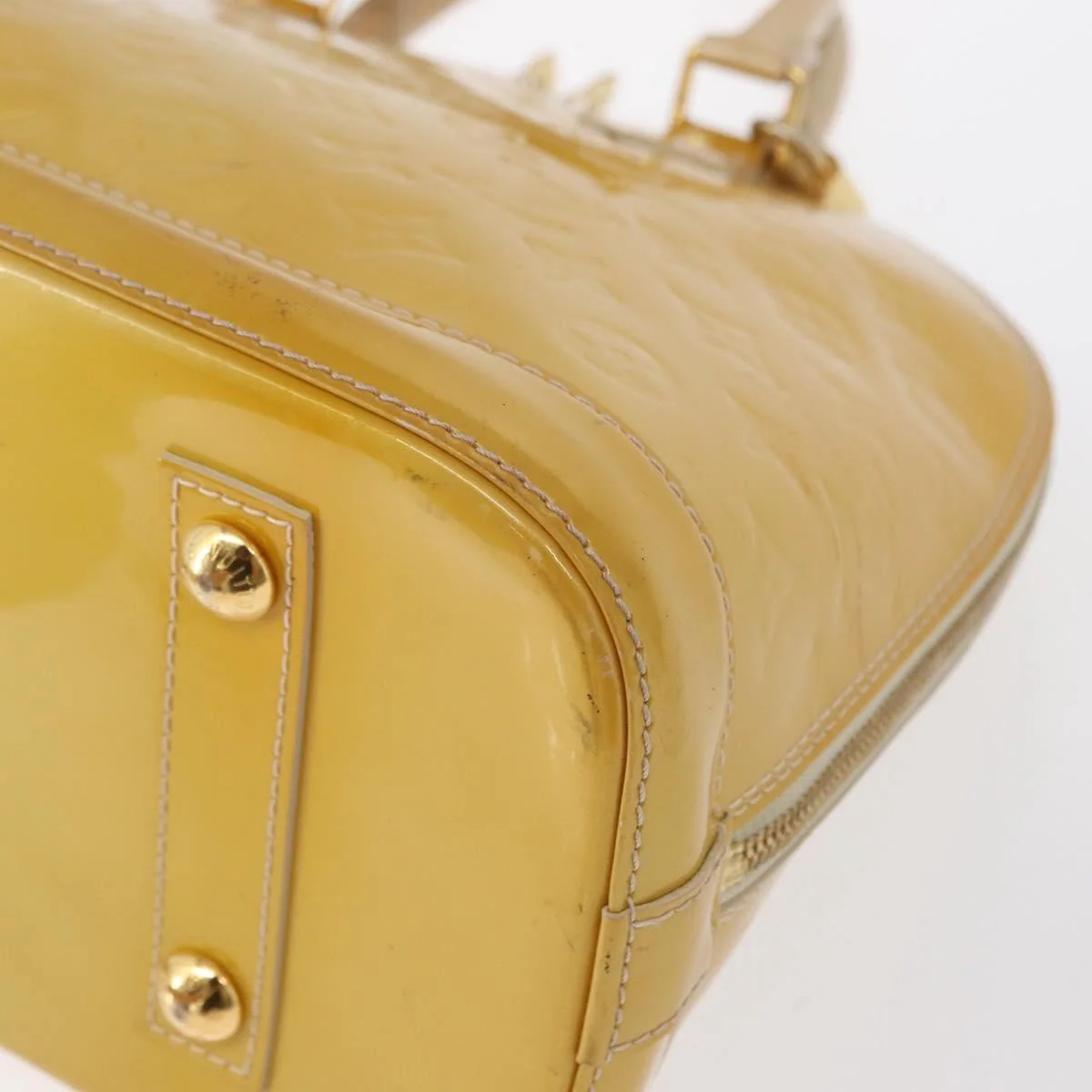 Louis Vuitton Alma Handbag Patent Leather - Image 12