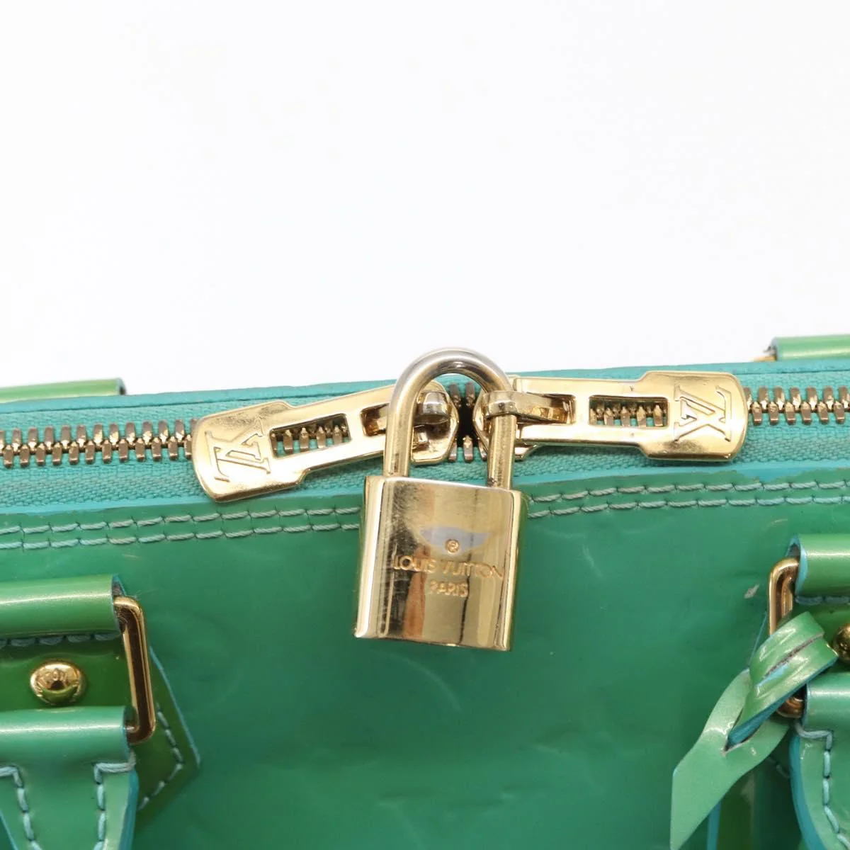 Louis Vuitton Alma Handbag Patent Leather - Image 12