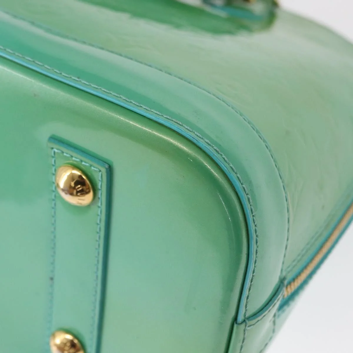 Louis Vuitton Alma Handbag Patent Leather - Image 9