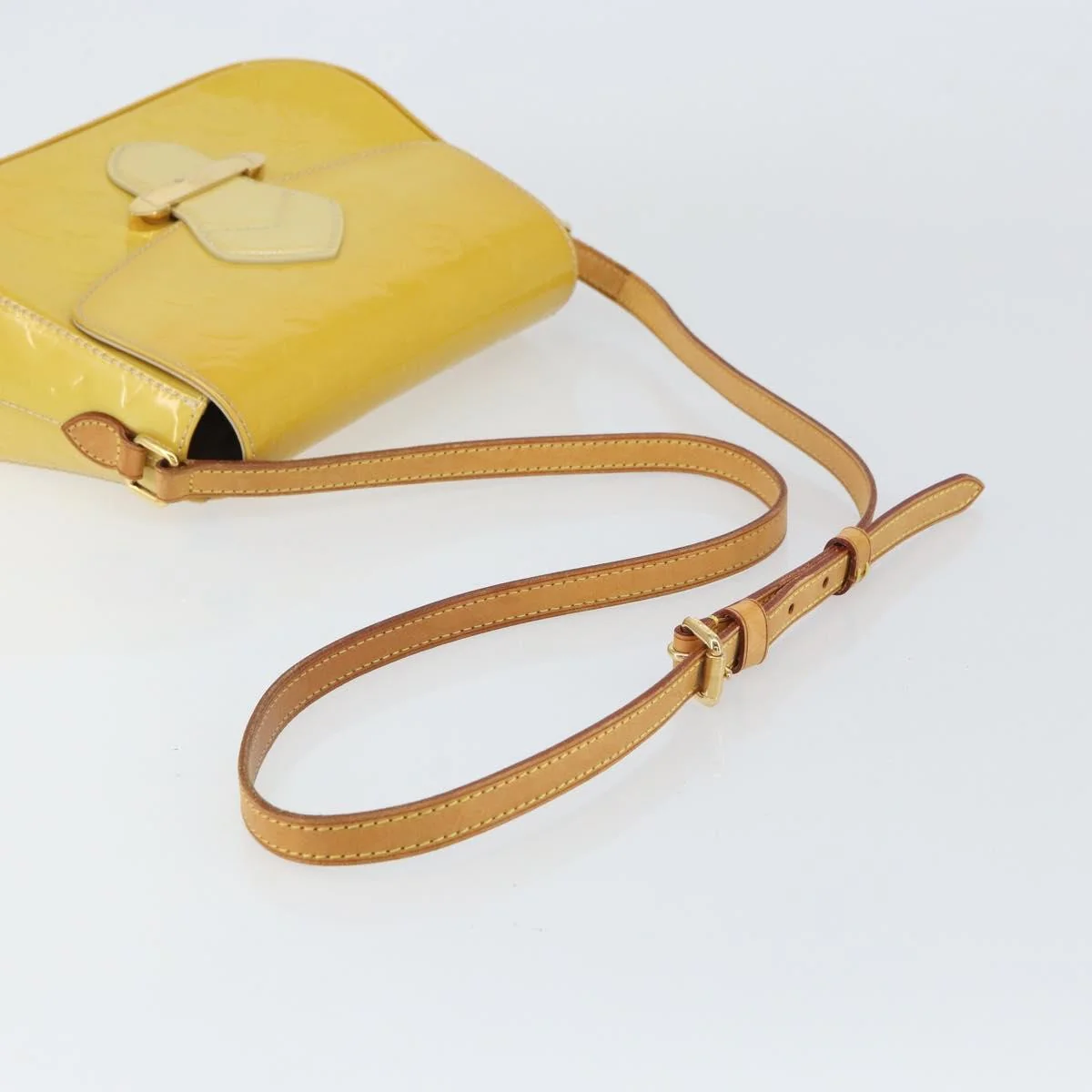 Louis Vuitton Bellflower Handbag Monogram Vernis - Image 8