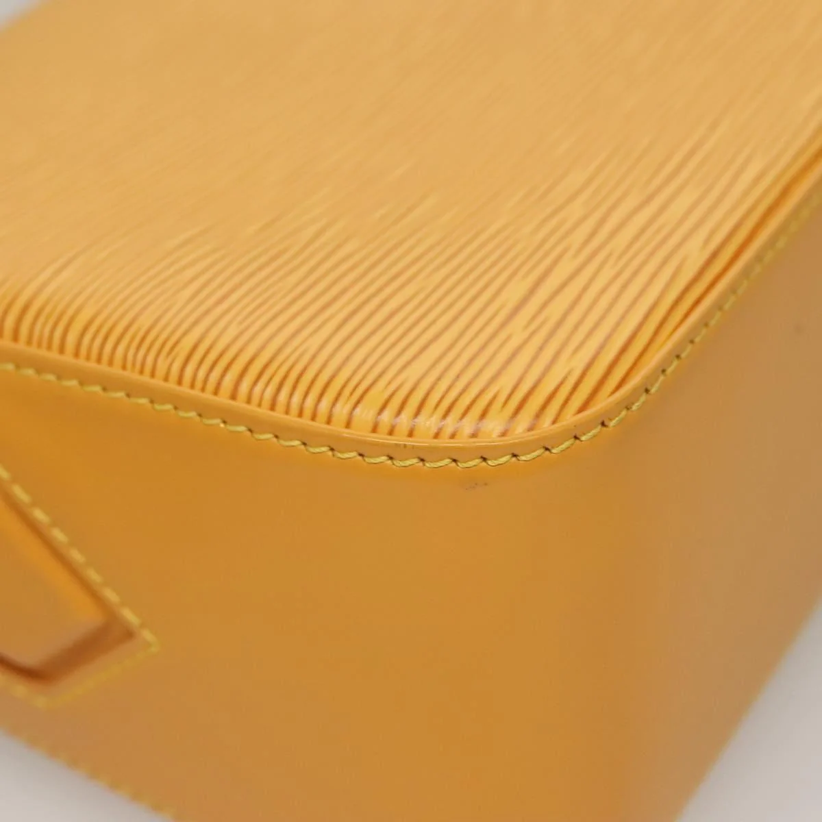 Louis Vuitton Buci Handbag Epi Leather - Image 11