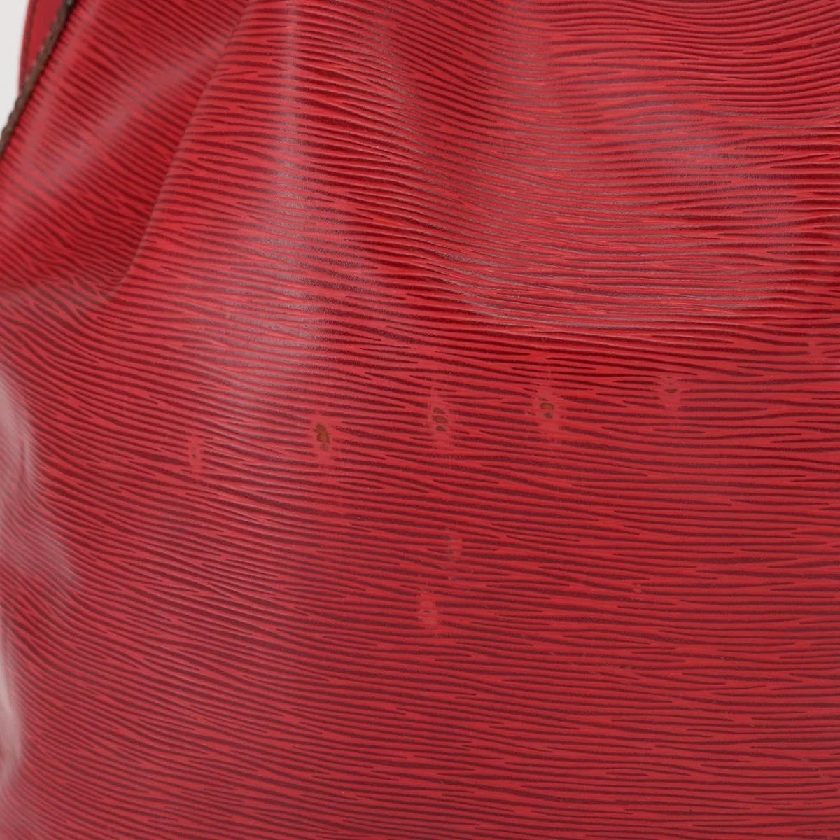 Louis Vuitton Noe Handbag Epi Leather - Image 15