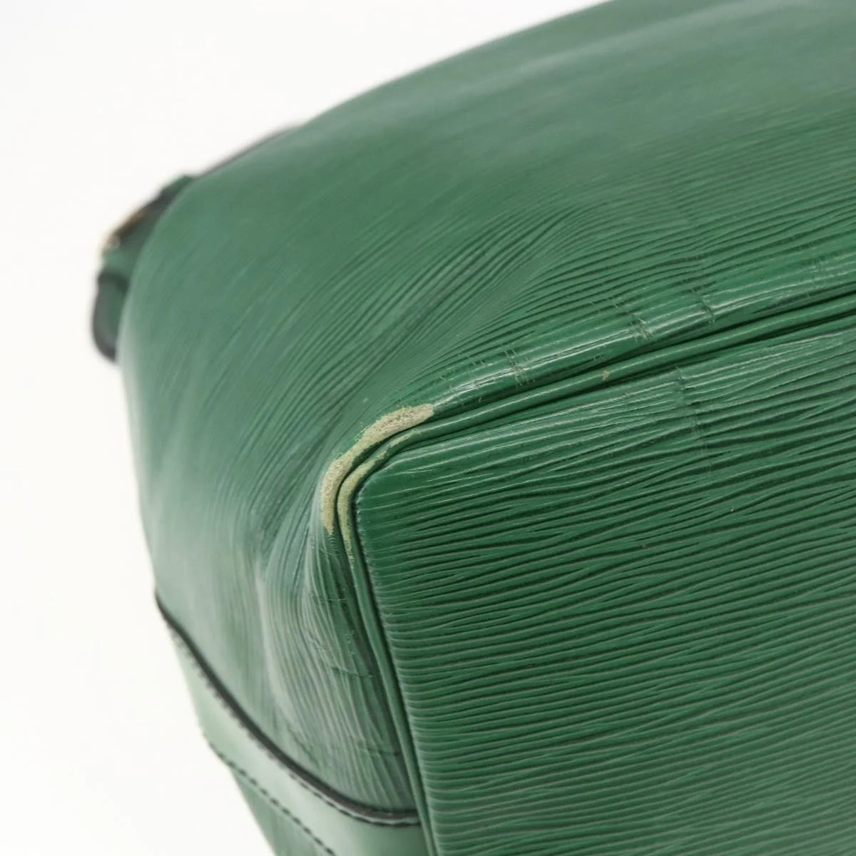 Louis Vuitton Petit Noe Handbag Epi Leather - Image 11