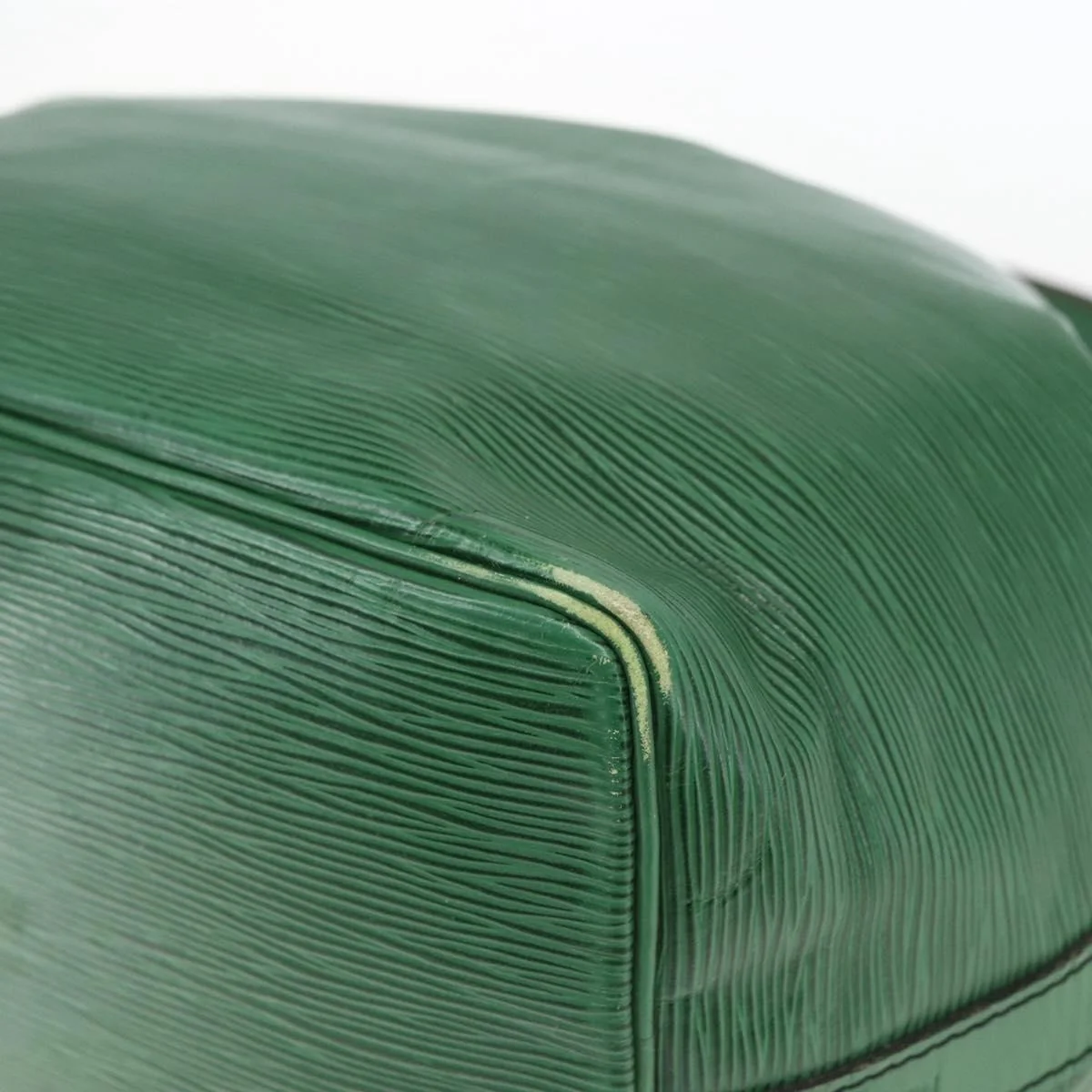 Louis Vuitton Petit Noe Handbag Epi Leather - Image 12
