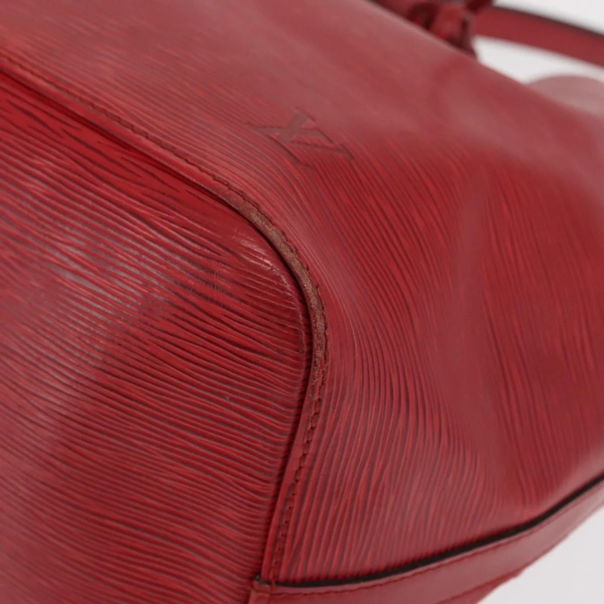 Louis Vuitton Petit Noe Handbag Epi Leather - Image 10