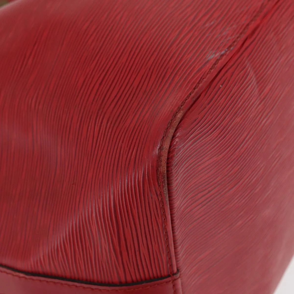 Louis Vuitton Petit Noe Handbag Epi Leather - Image 11