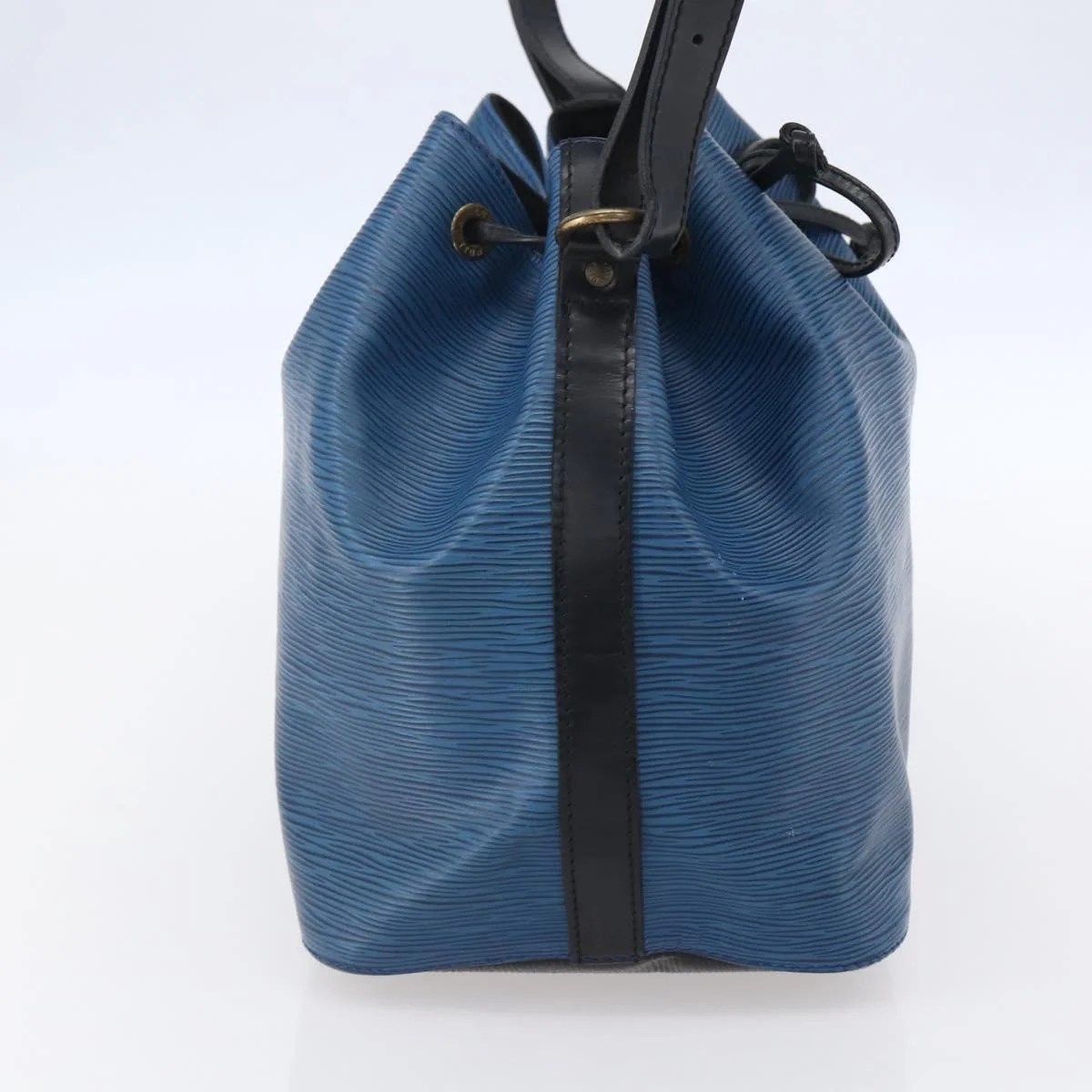 Louis Vuitton Petit Noe Handbag Epi Leather - Image 3