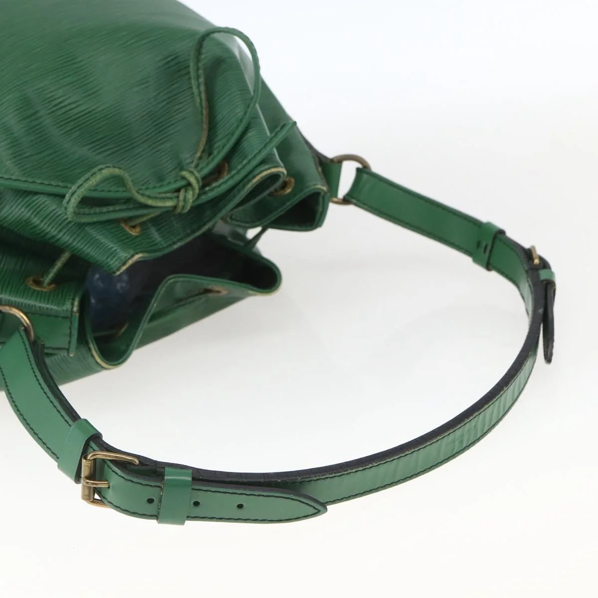 Louis Vuitton Petit Noe Handbag Epi Leather - Image 8