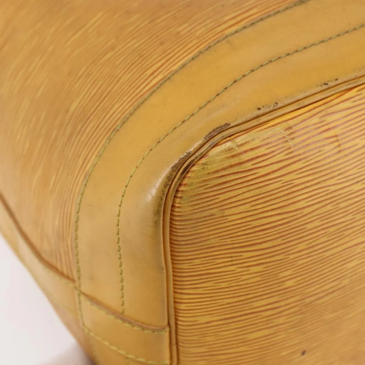 Louis Vuitton Petit Noe NM Handbag Epi Leather - Image 10