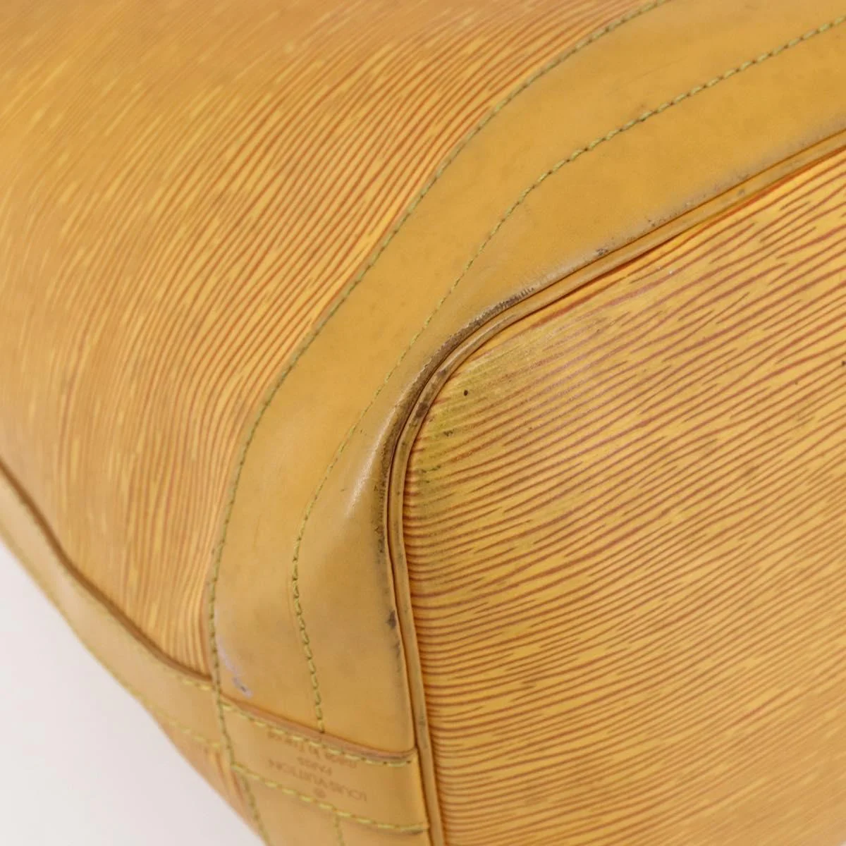 Louis Vuitton Petit Noe NM Handbag Epi Leather - Image 11
