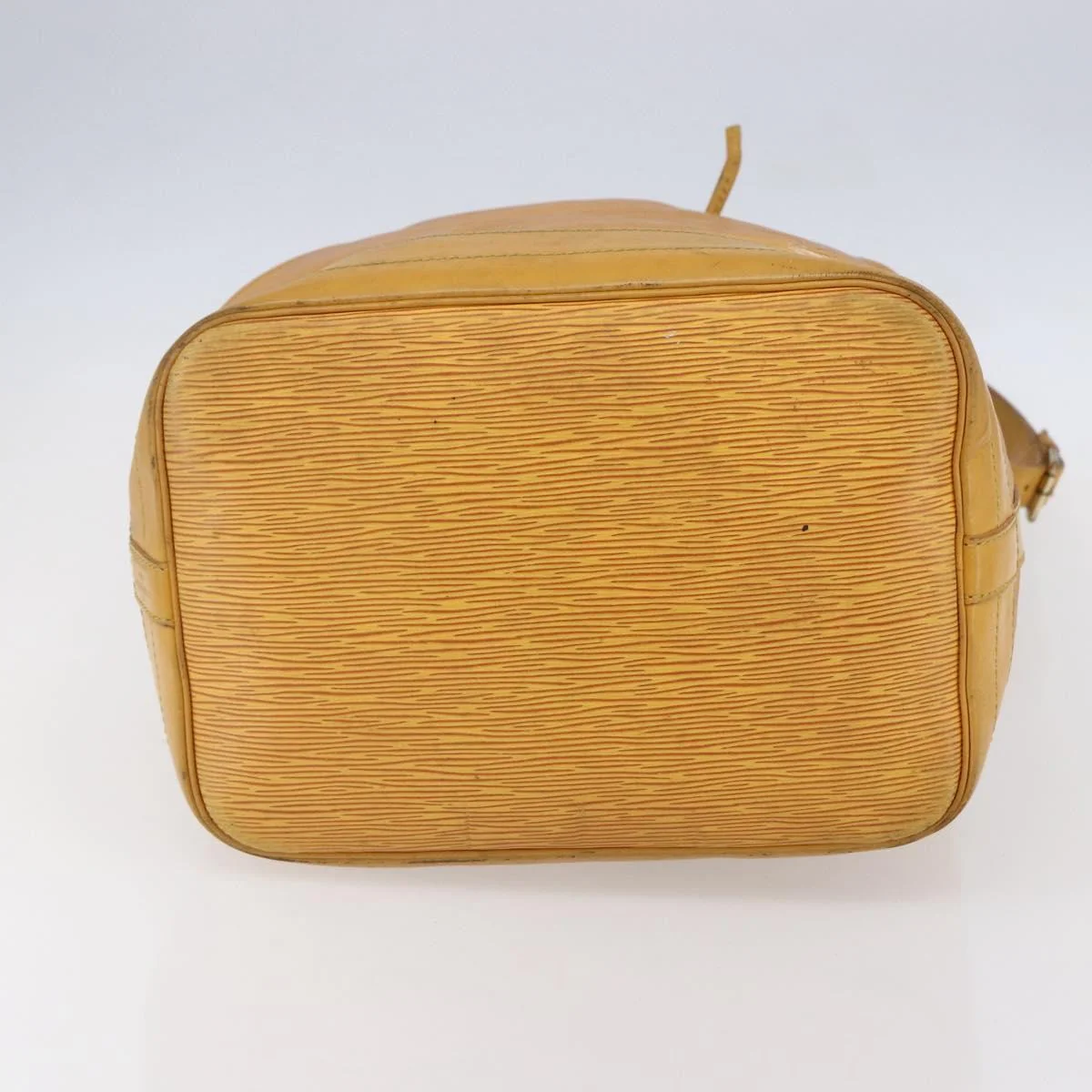 Louis Vuitton Petit Noe NM Handbag Epi Leather - Image 14