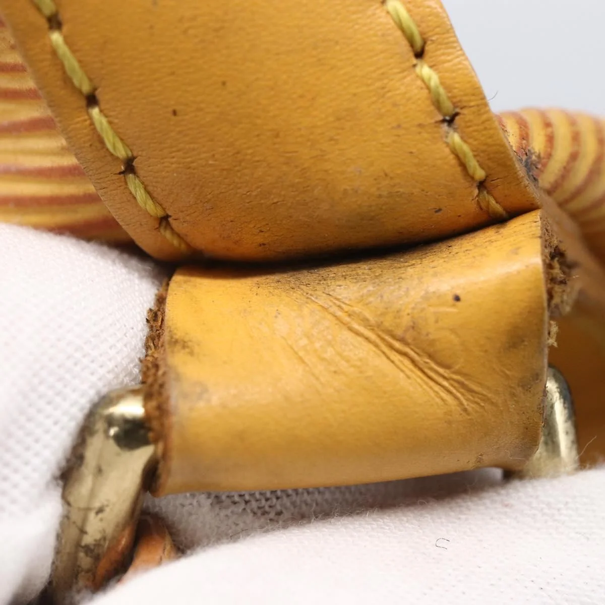 Louis Vuitton Petit Noe NM Handbag Epi Leather - Image 7