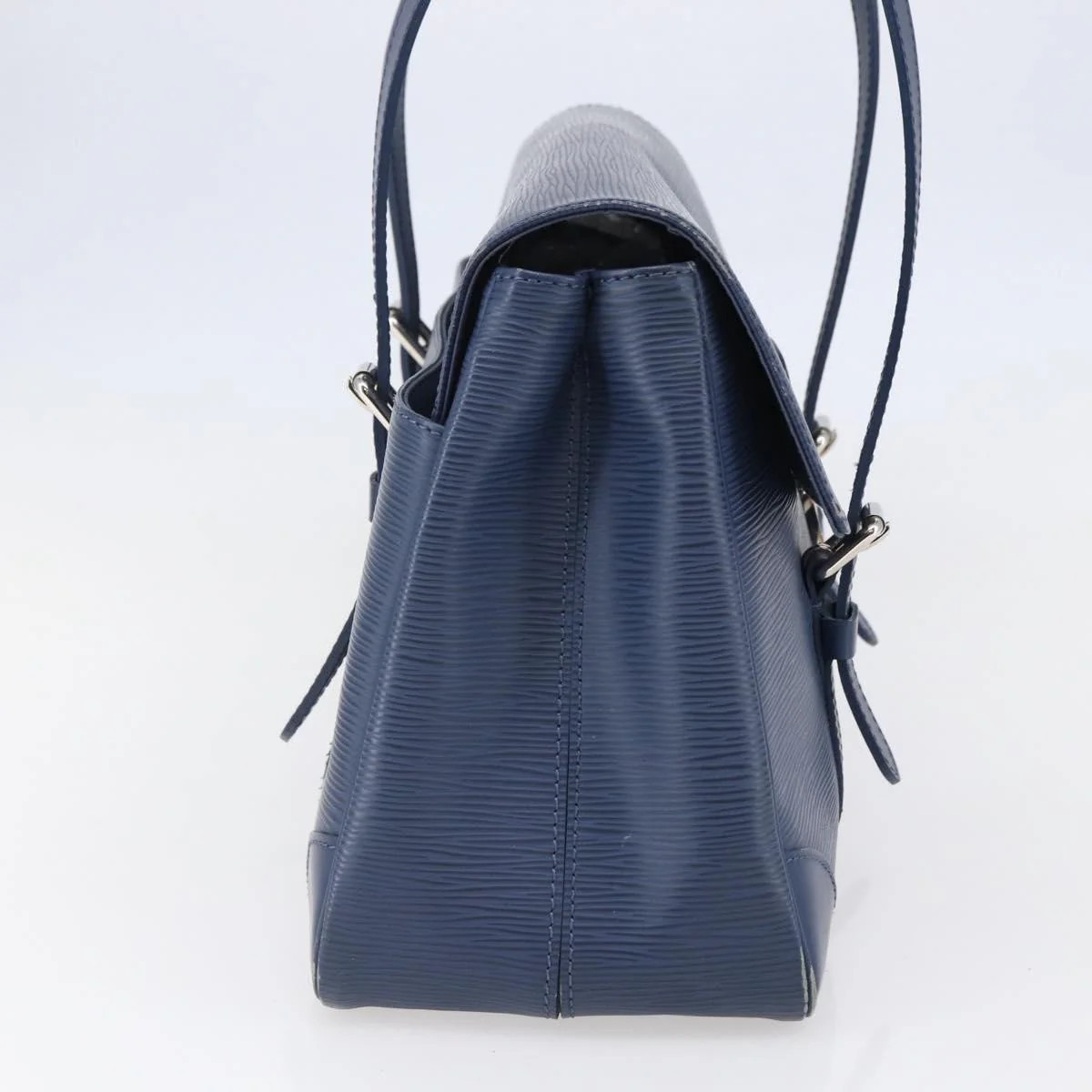 Louis Vuitton Segur Handbag Epi Leather - Image 3