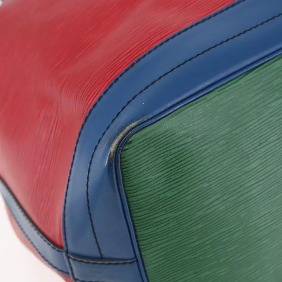 Louis Vuitton Tricolor Noe Handbag Epi Leather - Image 10