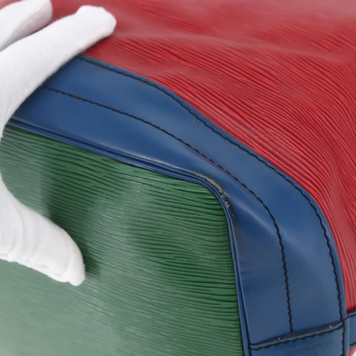 Louis Vuitton Tricolor Noe Handbag Epi Leather - Image 11
