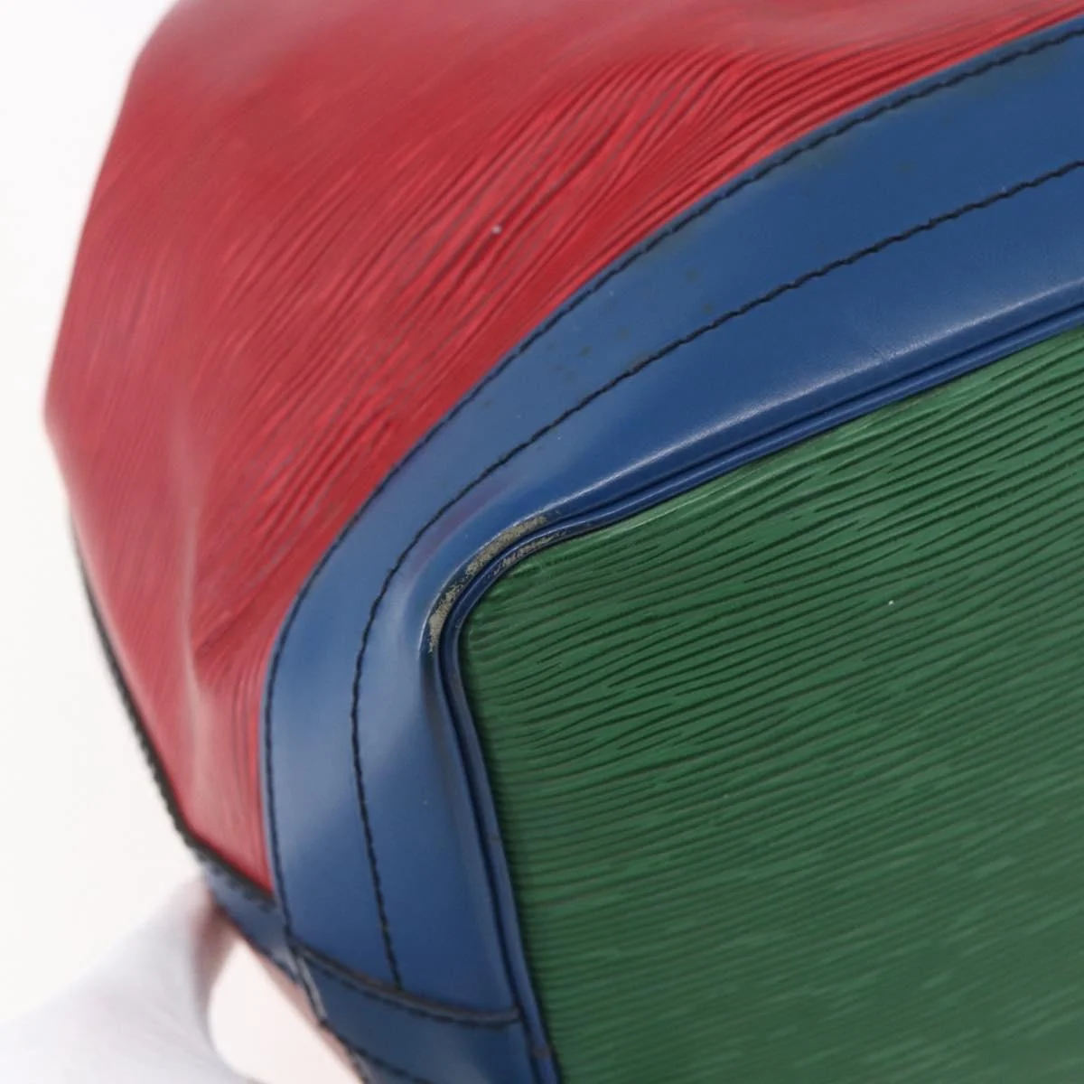 Louis Vuitton Tricolor Noe Handbag Epi Leather - Image 12