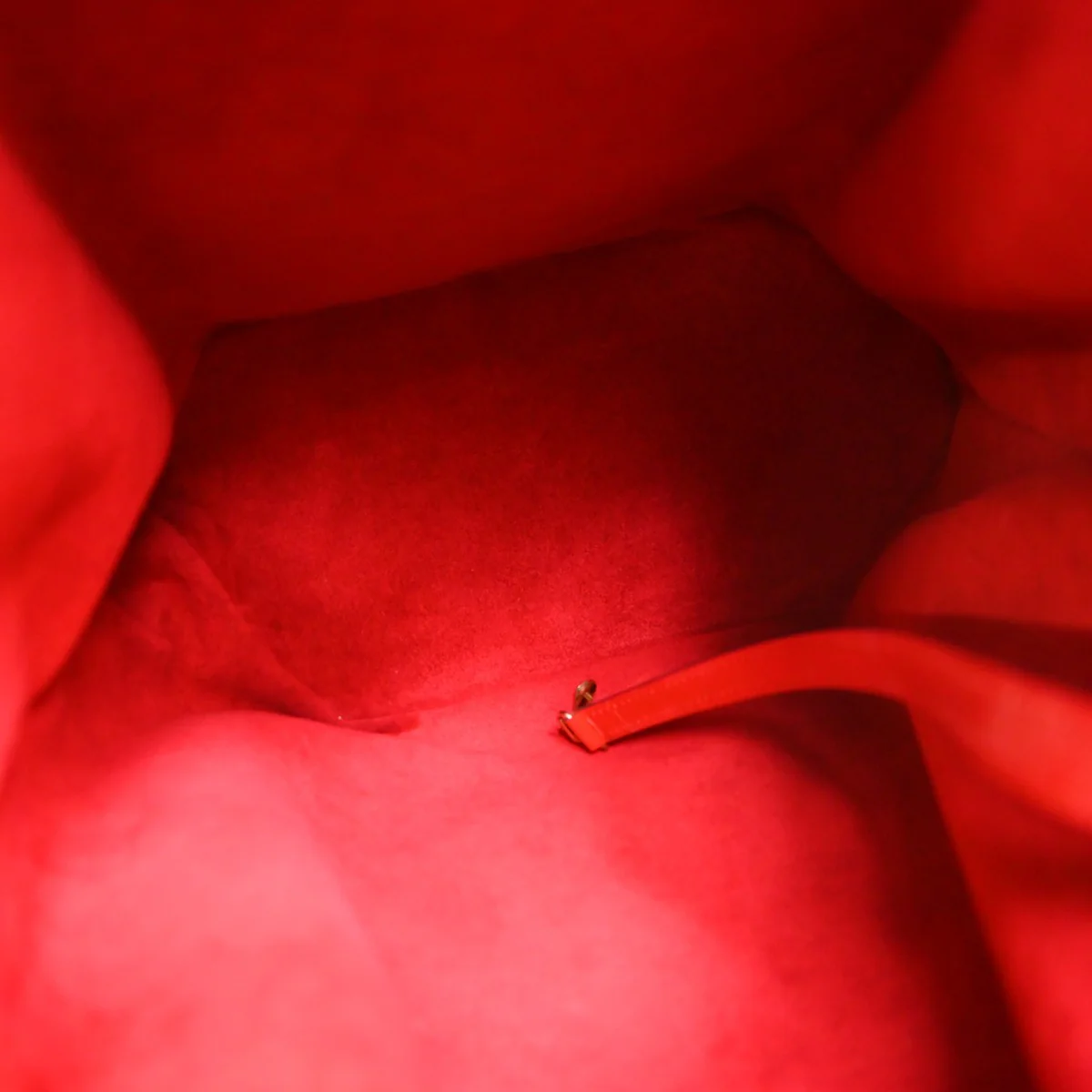 Louis Vuitton Vintage Sac d'Epaule Handbag Epi Leather - Image 3
