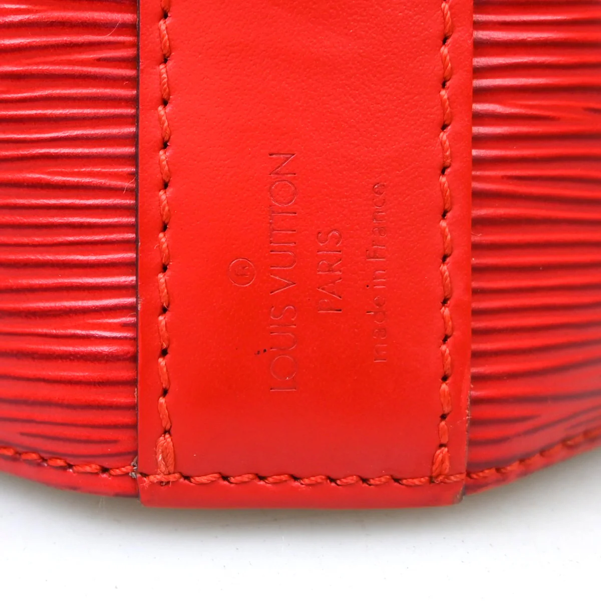 Louis Vuitton Vintage Sac d'Epaule Handbag Epi Leather - Image 4