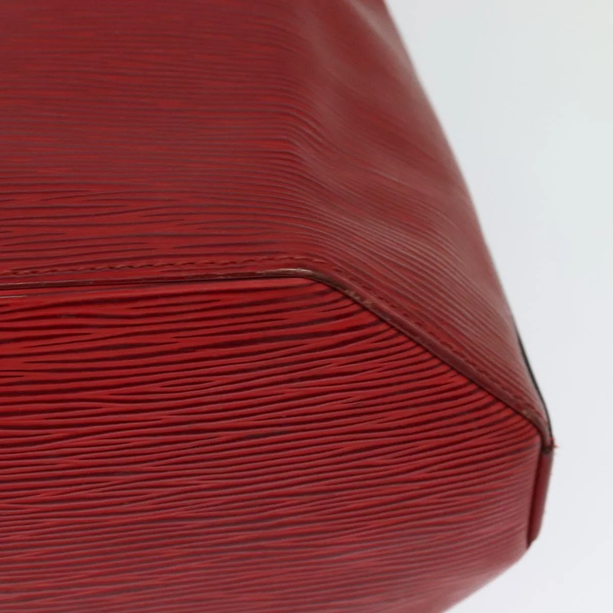 Louis Vuitton Vintage Sac d'Epaule Handbag Epi Leather - Image 10