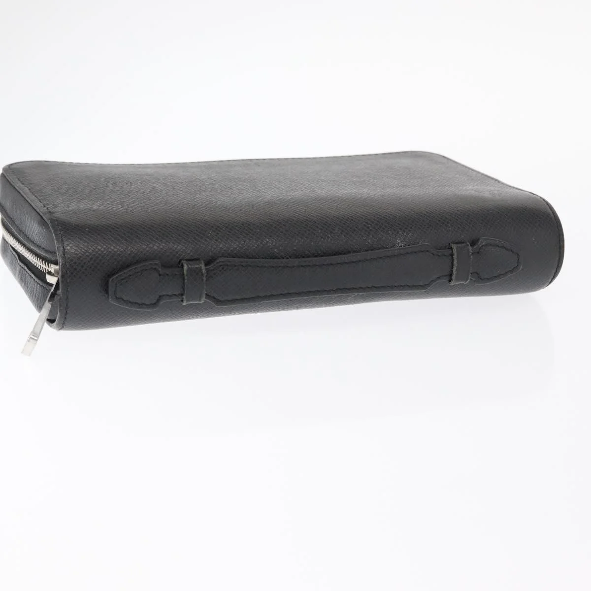 Louis Vuitton Zippy XL Taiga Leather - Image 14