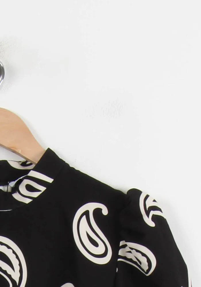Robe Courte Noire et Blanche - Taille M/38 - Image 3