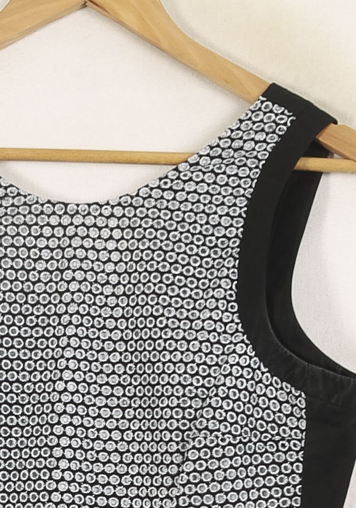 Robe Sans Manches Noire et Blanche - Taille M/38 - Image 3
