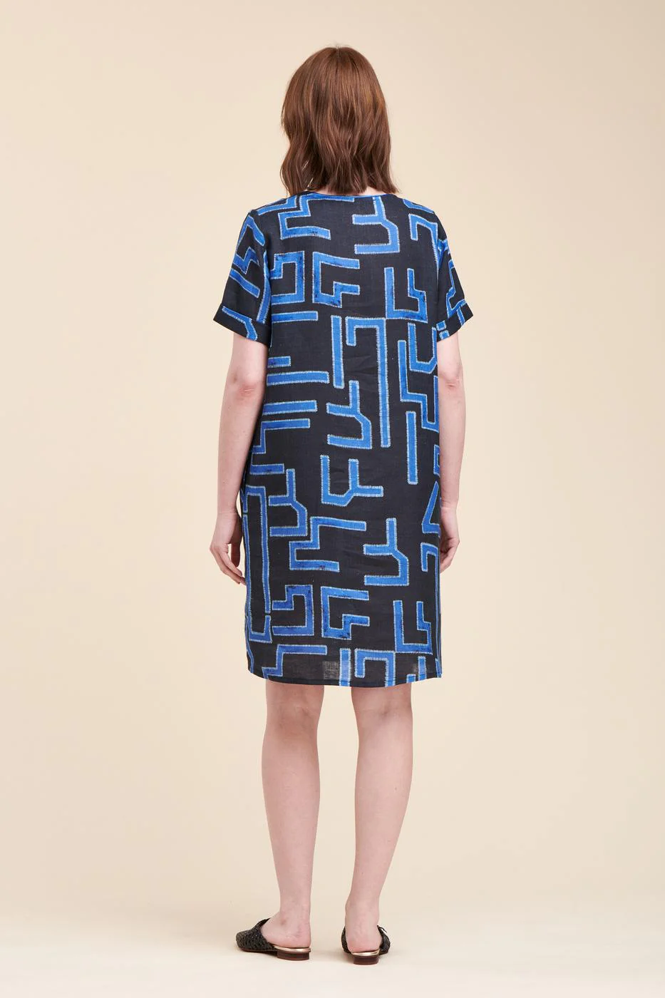 Robe courte forme trapèze en lin imprimé - M/38 - Image 4